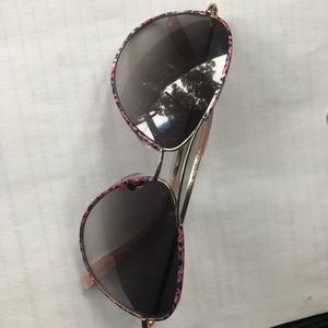 Vera Bradley sunglasses